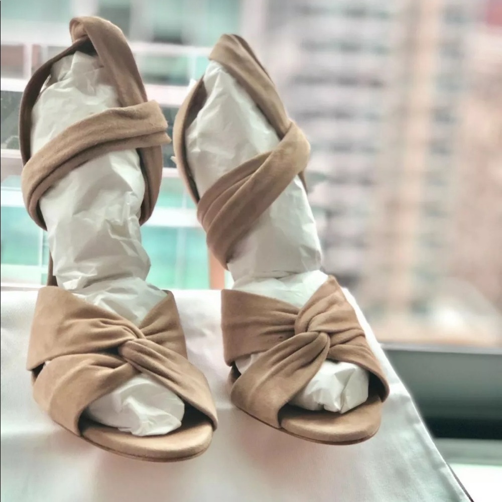 Veronica Beard Calida Suede 100mm Sandals in Fawn